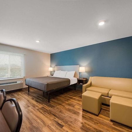 Woodspring Suites Инвърнес Екстериор снимка