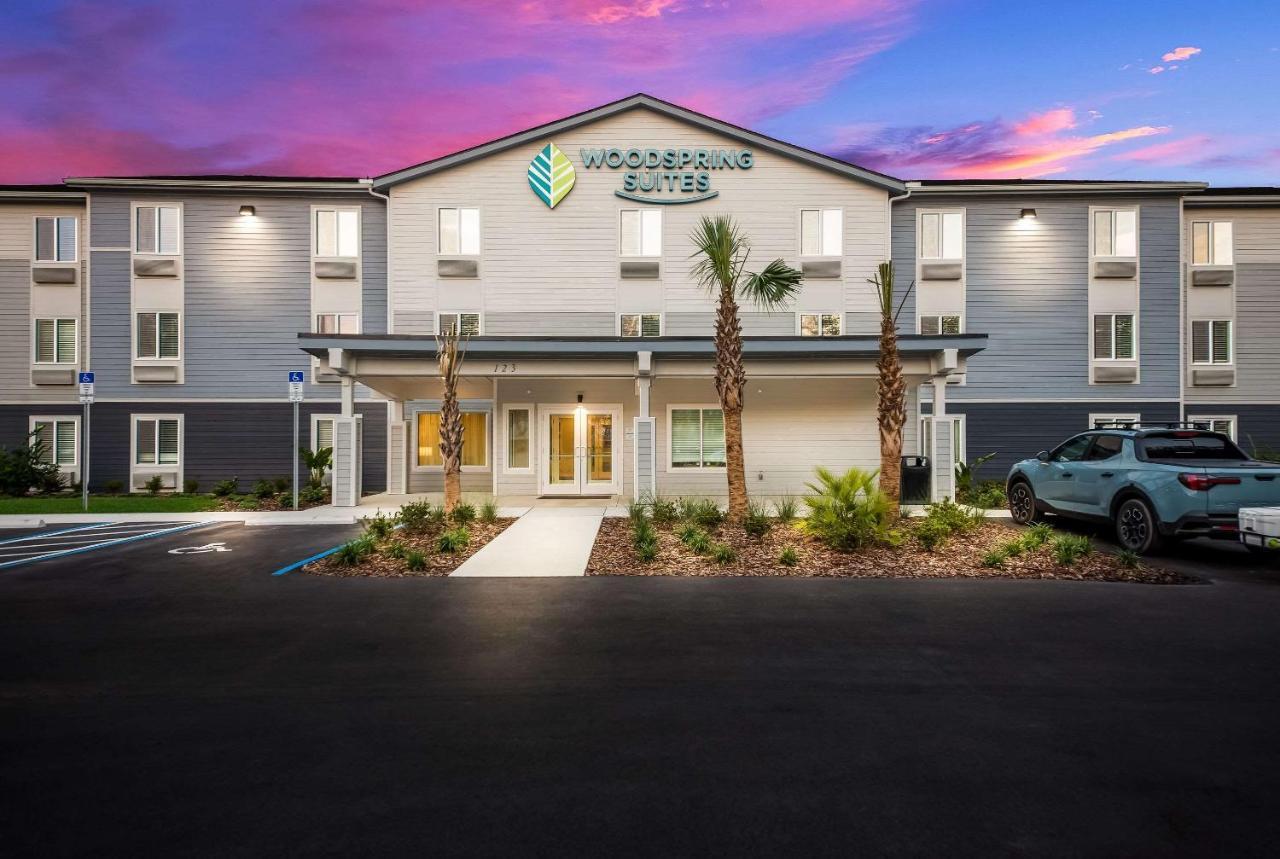Woodspring Suites Инвърнес Екстериор снимка
