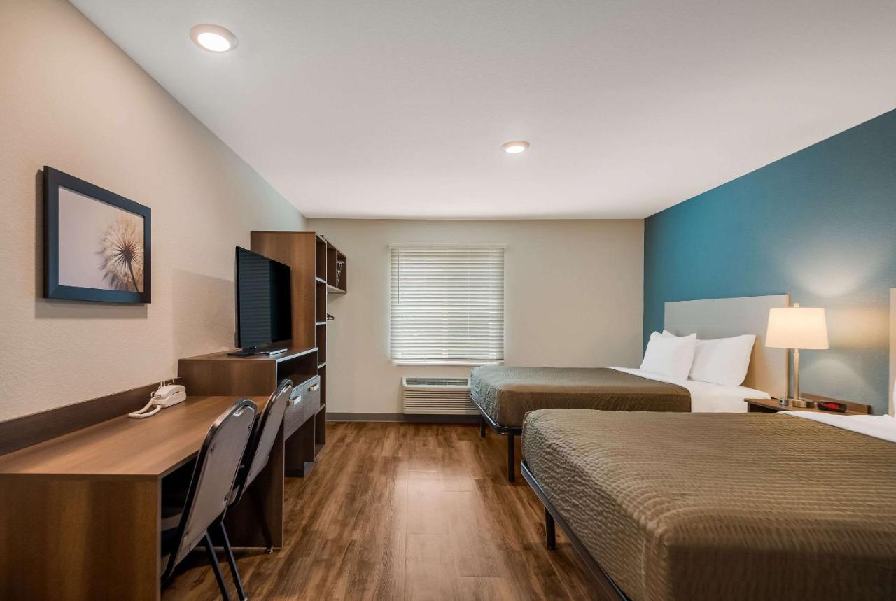 Woodspring Suites Инвърнес Екстериор снимка
